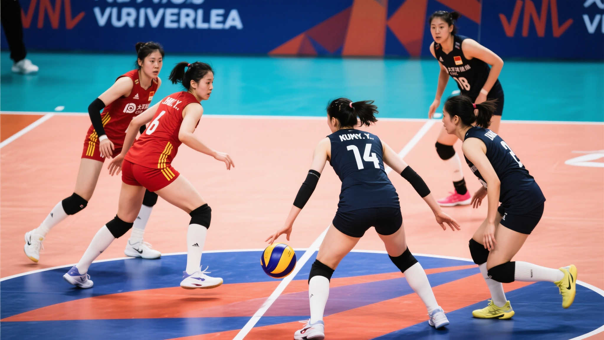 U19女篮挡拆配合生疏,明显短下顺机会未把握,传球迟缓 U19女篮挡拆配合生疏,明显短下顺机会未把握,传球迟缓